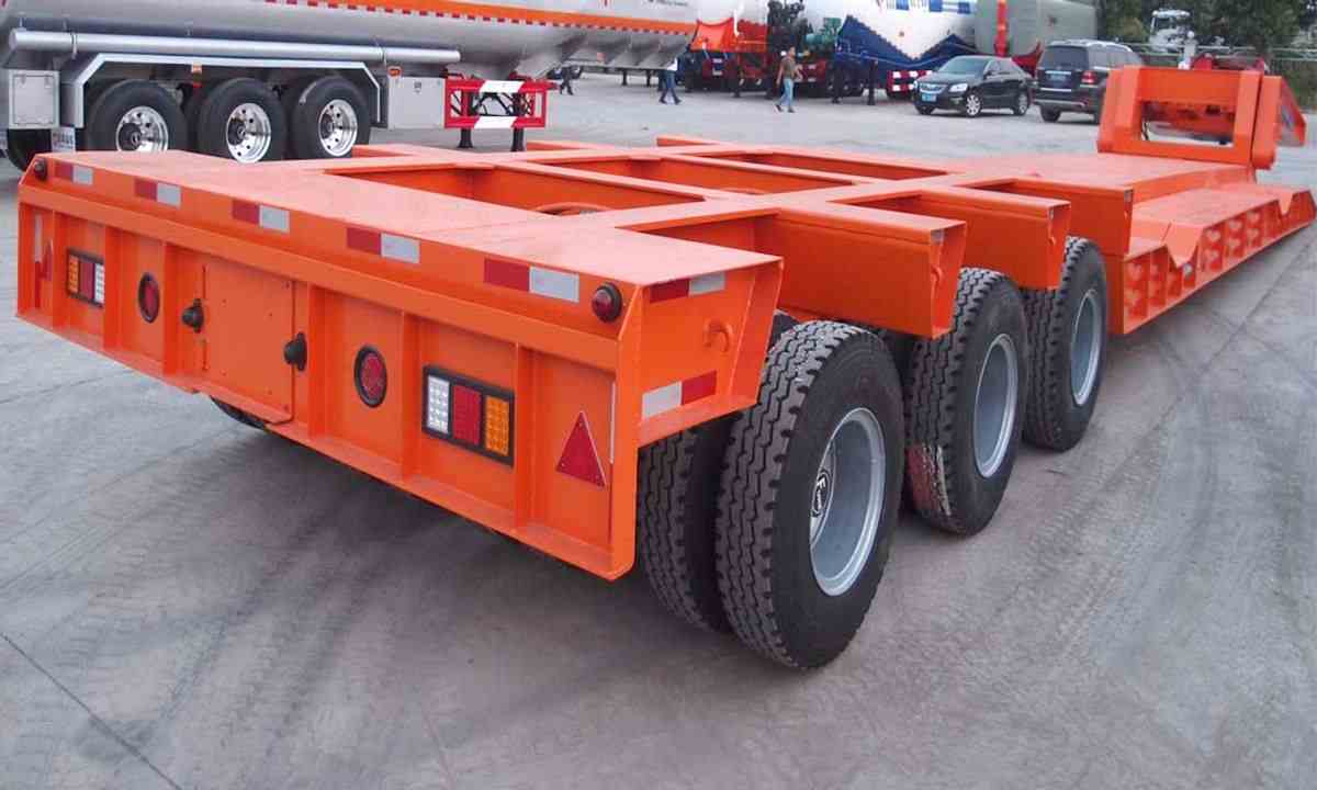 Low-Bed Trailer
